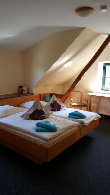 Altes Bierhaus Hotel Arzbach Екстериор снимка